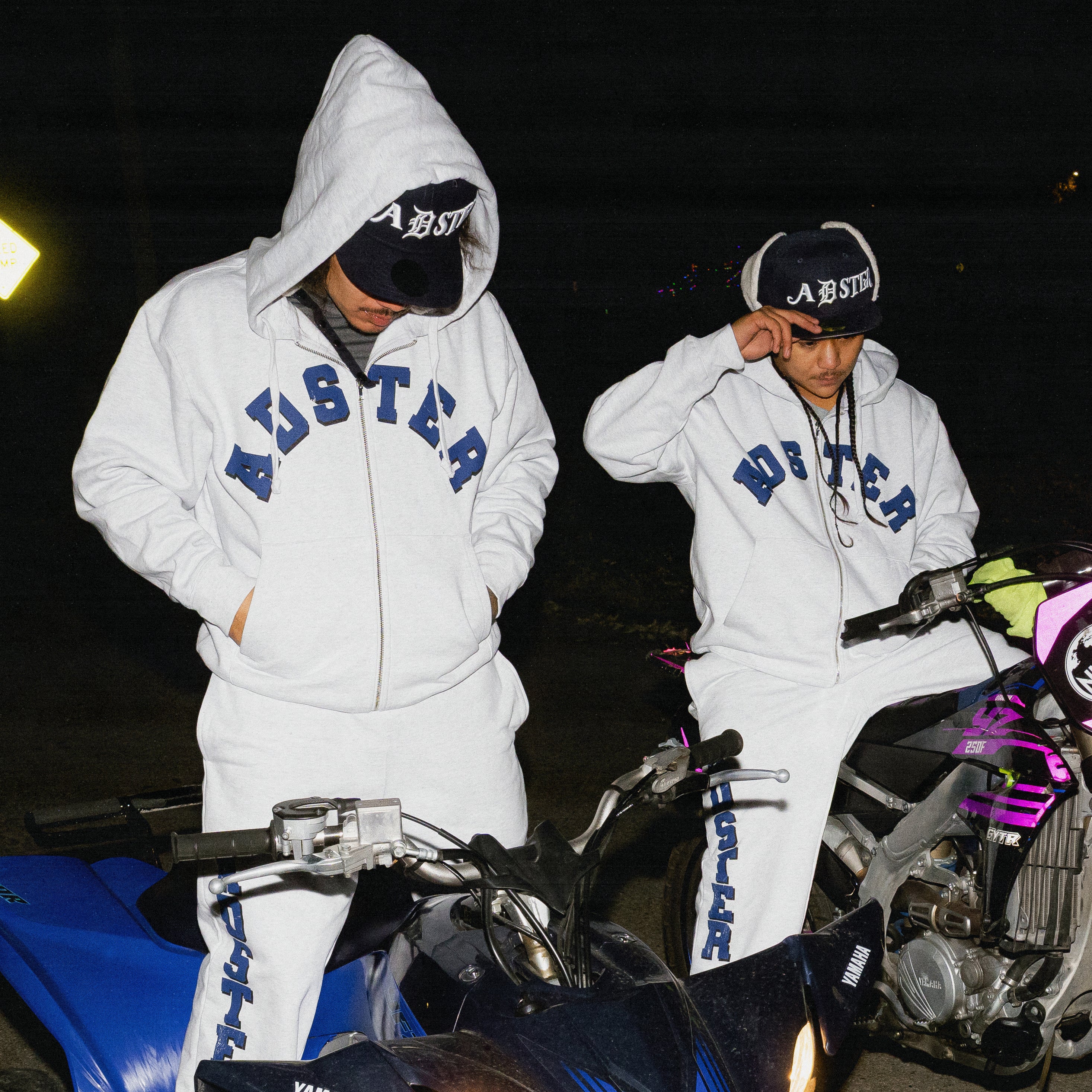 ADSTER COLLEGE ZIP UP